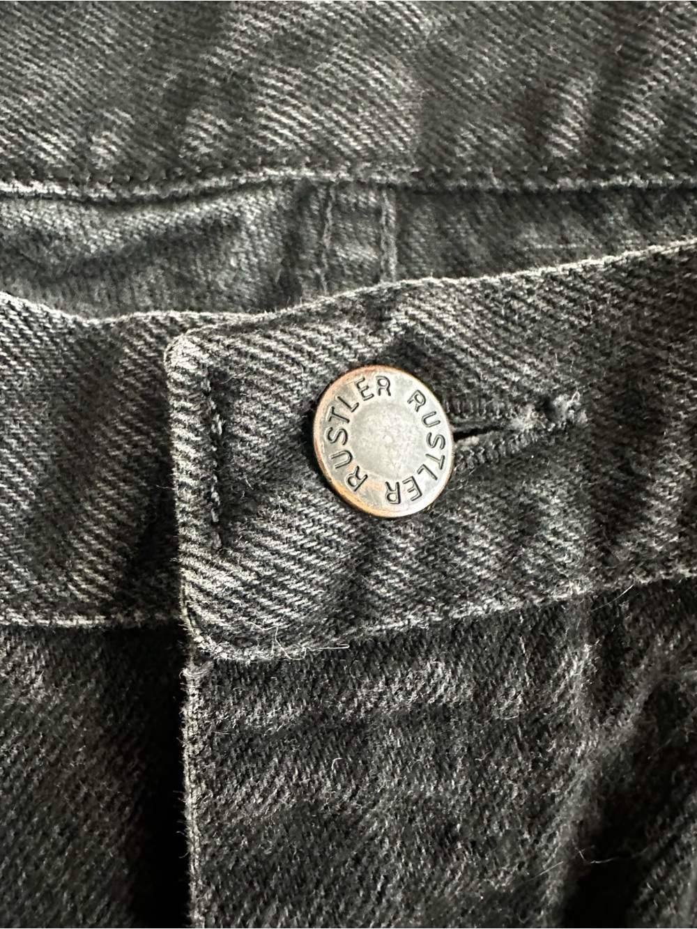 EUC Men’s Rustler Black Denim Jeans